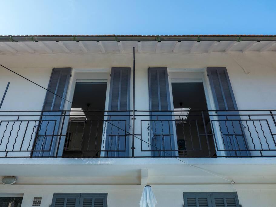 Logement Le Serein Тулон Экстерьер фото