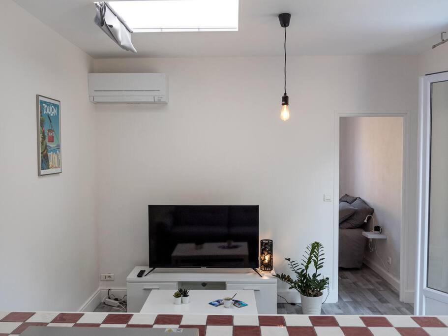 Logement Le Serein Тулон Экстерьер фото