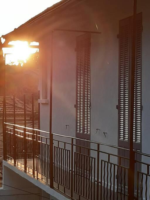 Logement Le Serein Тулон Экстерьер фото